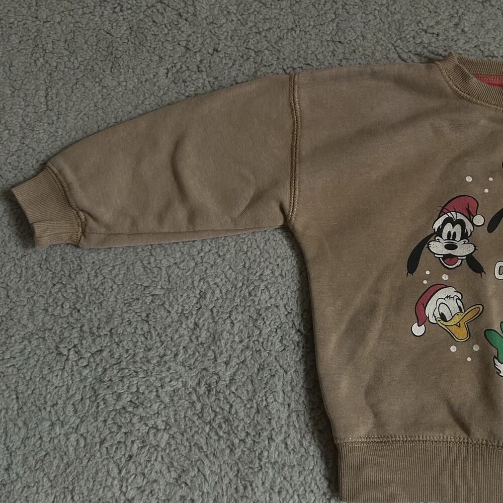 Disney Christmas Crew Neck Sweatshirt Size 2T Boys Beige - Picture 4 of 12